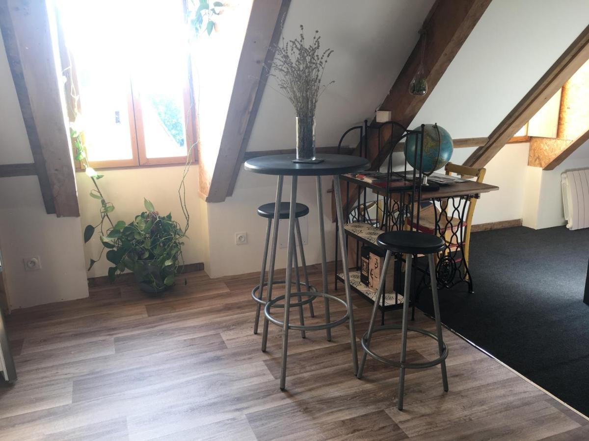 Chez Fred Avec Vue Sur Le Chateau Angles-sur-l'Anglin Bagian luar foto